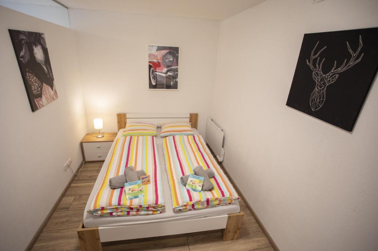 Modern Old Town Apartment Hall en Tirol Extérieur photo